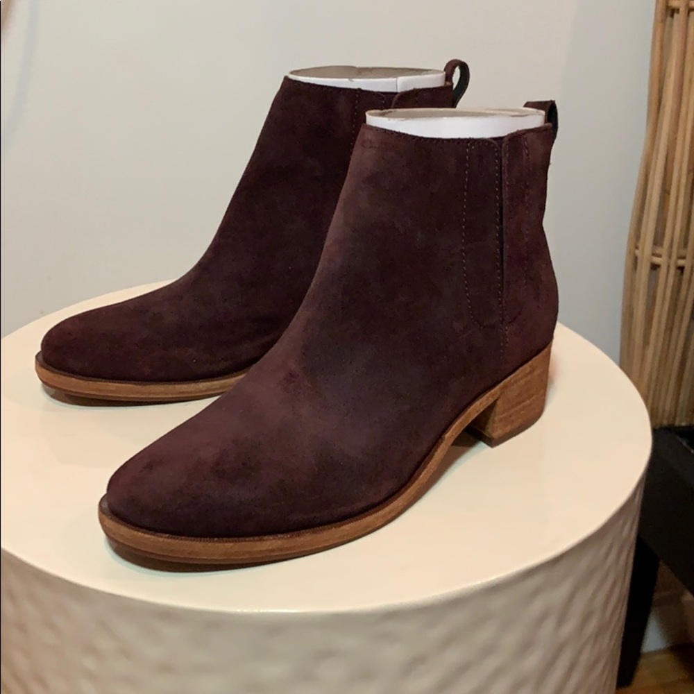 Maroon Suede booties _ PERFECT FOR FALL